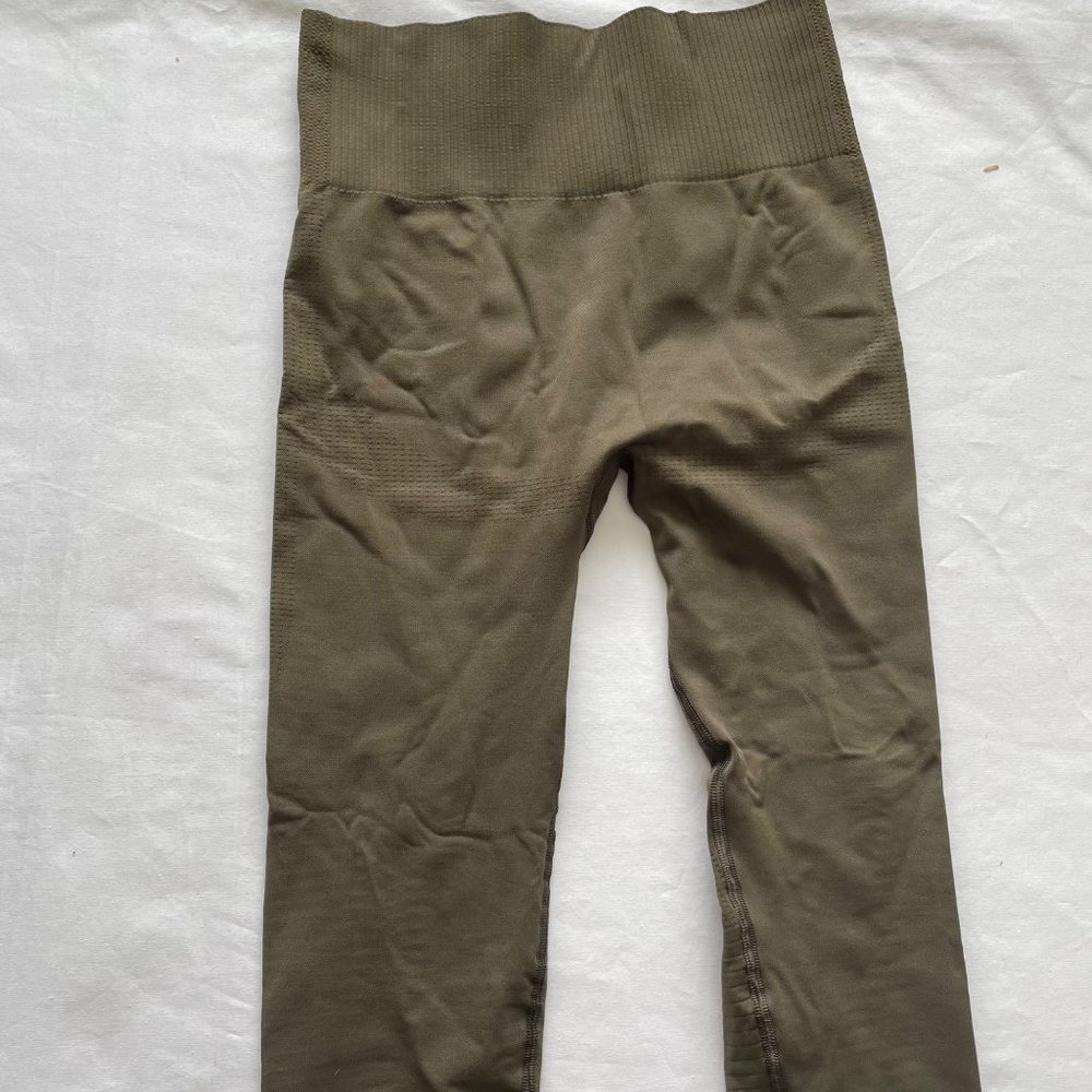 Women's Best Power Seamless Leggings size Medium - Picture 4 of 12